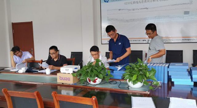 质监站、改建办联合组织对克黄线进行检查 质监站、改建办联合组织对克黄线进行检查