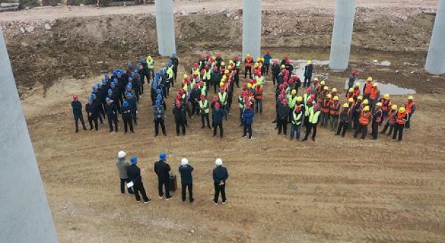 山东高速济高高速项目组织召开桥梁墩柱、桥涵台背回填施工现场会