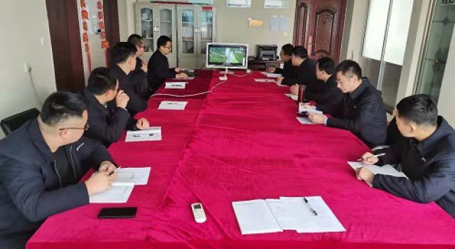 十公司莒县农村公路监理处组织进行节后复工安全第一讲组织员工观看《生命至上、警钟长鸣》