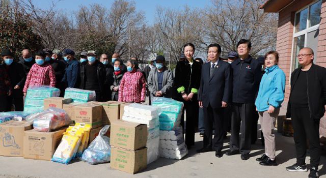 善举凝聚美德、爱心传递力量----公司为淄川区社会福利中心捐赠物资 善举凝聚美德、爱心传递力量----公司为淄川区社会福利中心捐赠物资