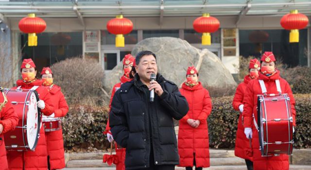 上班第一天,一起向未来! 上班第一天,一起向未来!