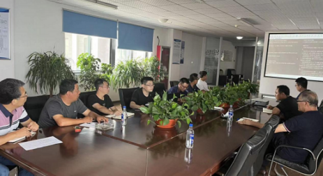 四公司鲁山大道快速路监理部组织召开绿化工程设计技术交底会