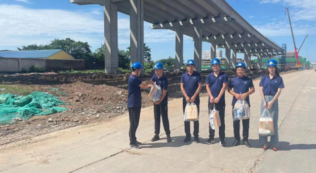 保职工安全、夏日送清凉慰问活动