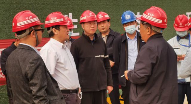 河南省交通厅二级巡视员李强视察安鹤项目