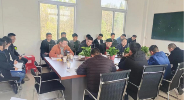 和襄高速公路六安段第二驻地办主持召开第一次周会