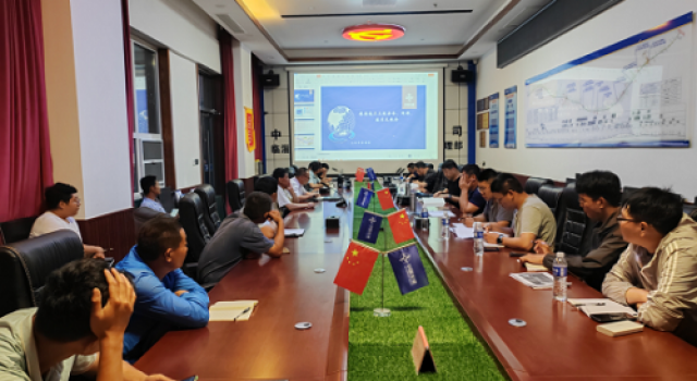 临临高速六驻地办召开桥面系工程安全技术交底会