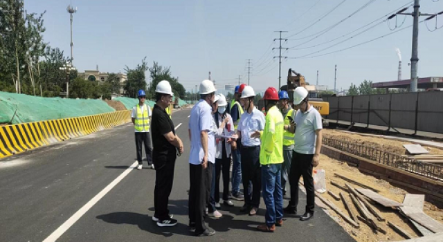 省“四进”工作组对日照市南沿海公路日钢段高架工程进行督导检查 省“四进”工作组对日照市南沿海公路日钢段高架工程进行督导检查