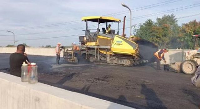 双节假期,坚守岗位 双节假期,坚守岗位